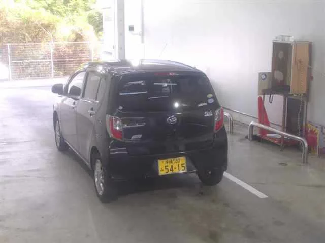 Daihatsu Mira e:S  с аукциона в Японии