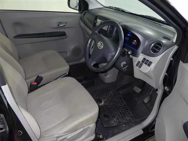 Daihatsu Mira e:S  с аукциона в Японии