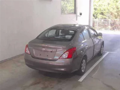 NISSAN TIIDA LATIO