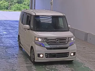 Honda N BOX CUSTOM