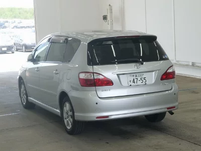 Toyota Ipsum
