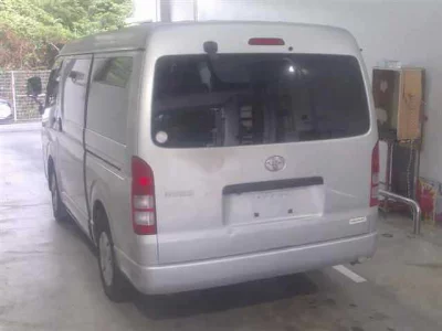 TOYOTA HIACE WAGON