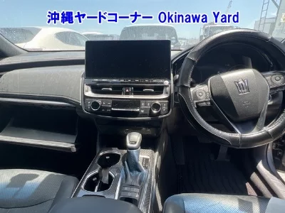 Toyota CROWN HYBRID