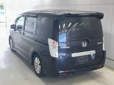 Honda STEPWGN SPADA
