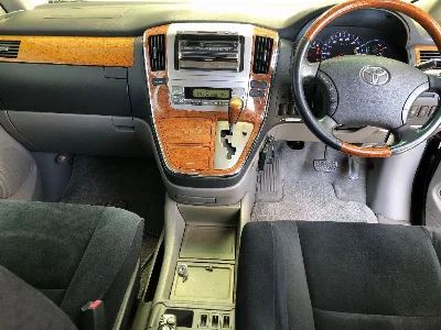 Toyota ALPHARD V