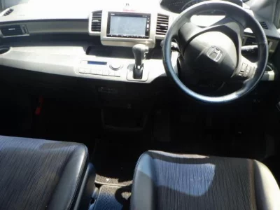 Honda Freed Spike