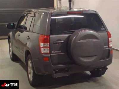 Suzuki Escudo