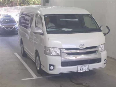 TOYOTA HIACE WAGON