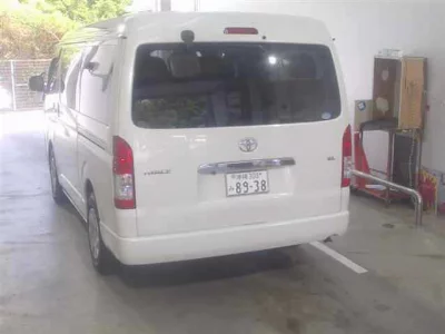 TOYOTA HIACE WAGON