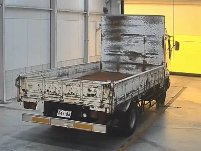 Isuzu Forward