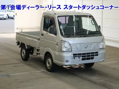 Nissan NT100 Clipper
