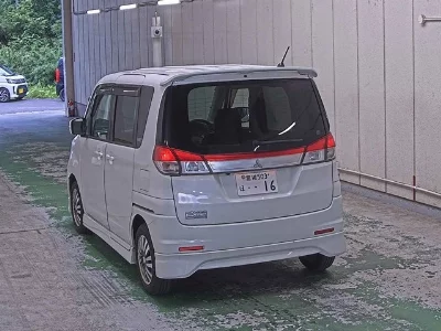 Mitsubishi Delica D:2