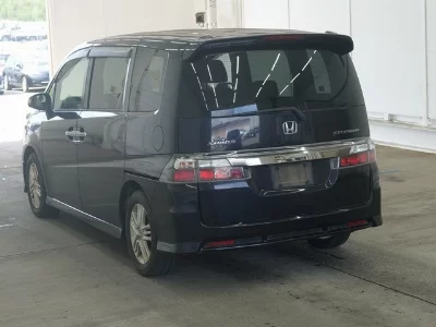 Honda STEPWGN SPADA