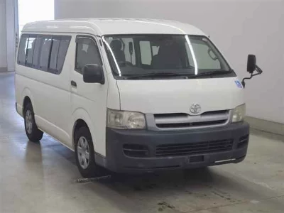 TOYOTA HIACE WAGON