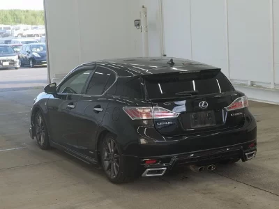 Lexus CT200h