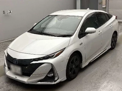 Toyota Prius PHV