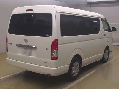 TOYOTA HIACE WAGON