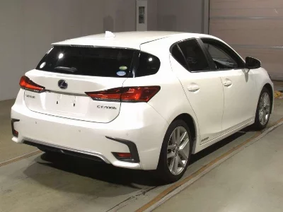 Lexus CT200h