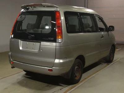 Toyota Lite Ace Noah