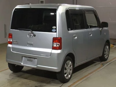 Toyota Pixis Space