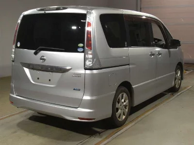 NISSAN SERENA