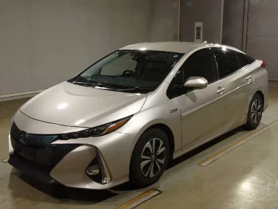 Toyota Prius PHV