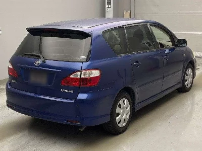 Toyota Ipsum
