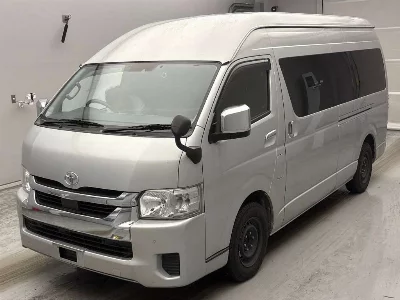 TOYOTA HIACE WAGON