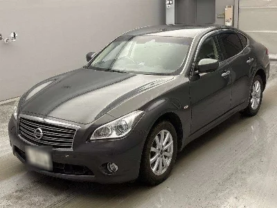 NISSAN FUGA