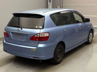 Toyota Ipsum