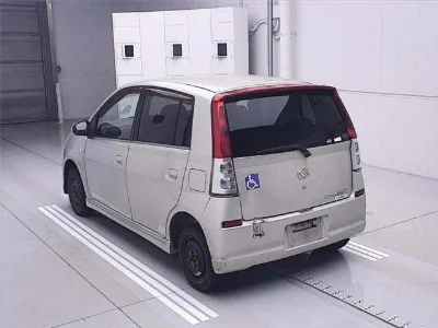Daihatsu Mira Avy