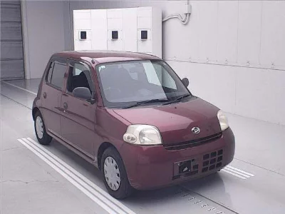 Daihatsu Esse