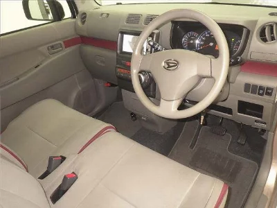 Daihatsu Move Conte