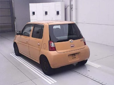 Daihatsu Esse