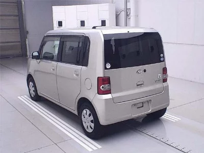 Daihatsu Move Conte