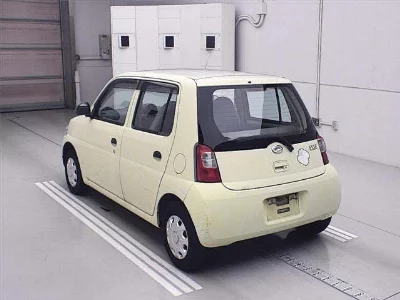 Daihatsu Esse