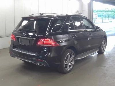 Mercedes-Benz M-class