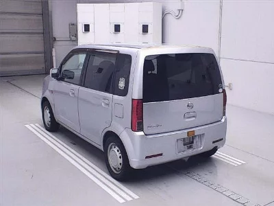 Nissan Otti
