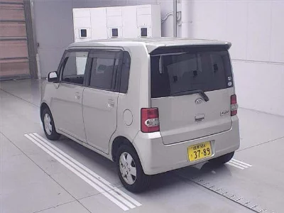 Daihatsu Move Conte
