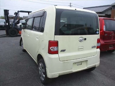 Daihatsu Move Conte