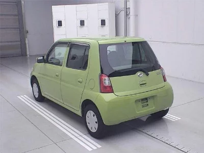 Daihatsu Esse