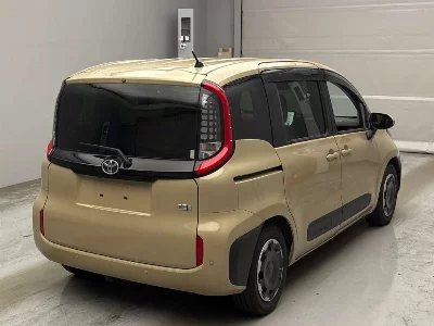Toyota Sienta