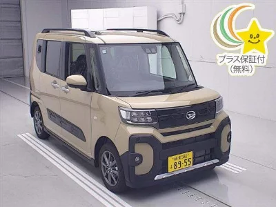 DAIHATSU TANTO FUN CROSS