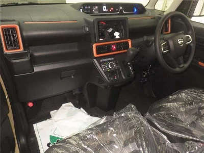 DAIHATSU TANTO FUN CROSS
