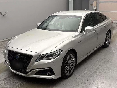 Toyota CROWN HYBRID