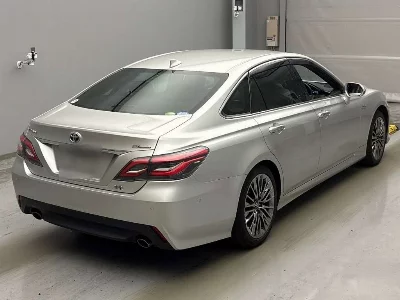 Toyota CROWN HYBRID