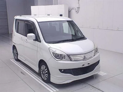 Mitsubishi Delica D:2