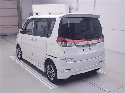 Mitsubishi Delica D:2