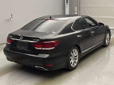 Lexus LS460L