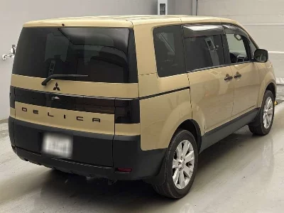 Mitsubishi DELICA D5
